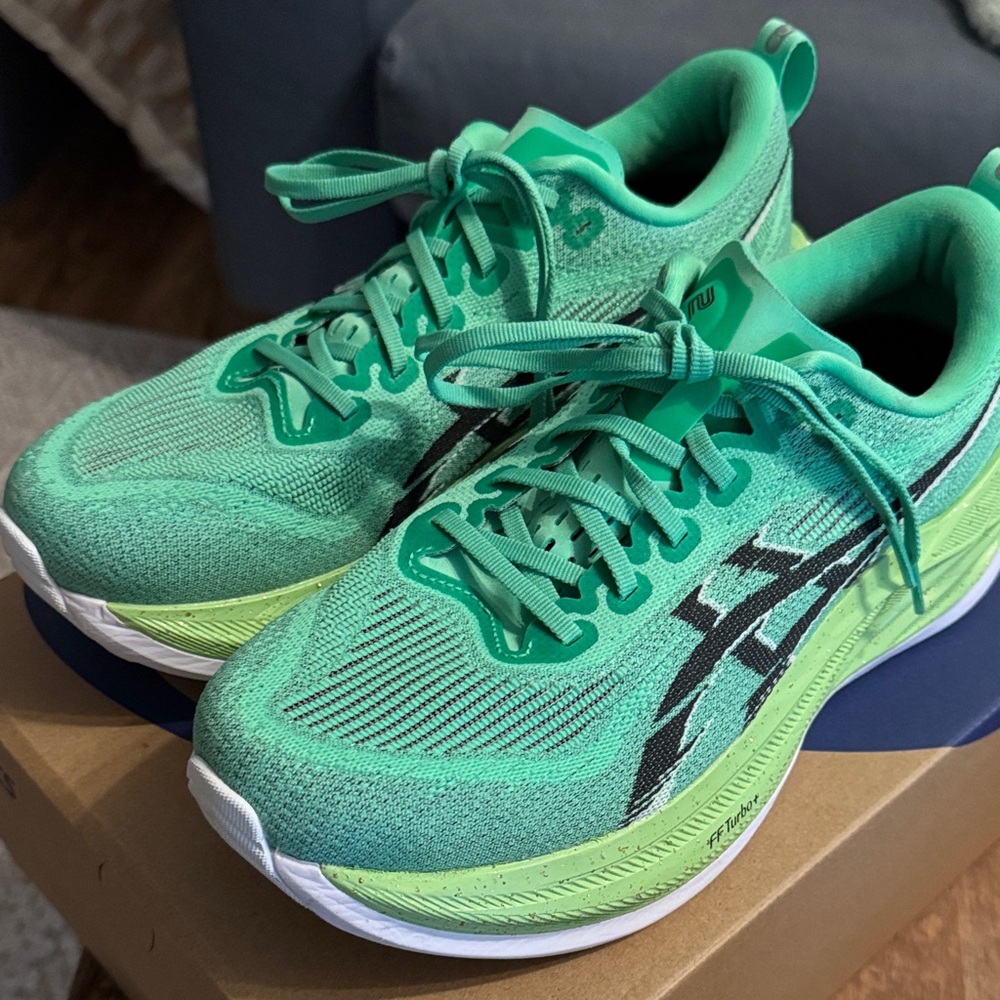 Asics superblast 2 Mint Green and Lime Knit Running Shoes - Picture 5 of 8